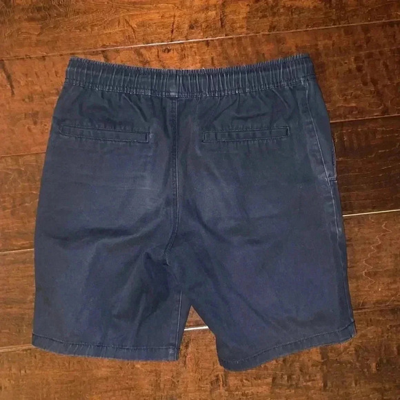 Forever 21 Men Drawstring Chino Shorts - Picture 3 of 3